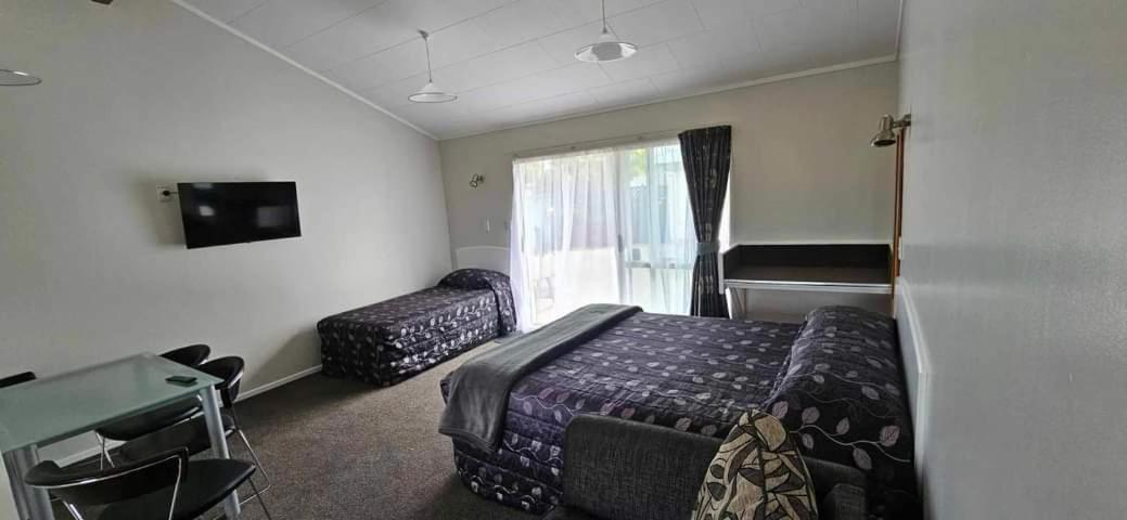 Sunnydays Motel Гизбърн Екстериор снимка