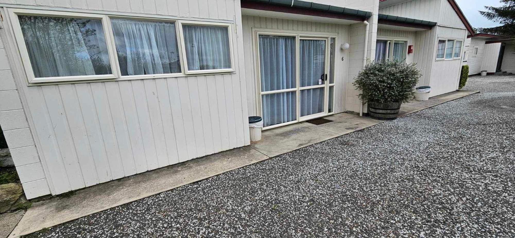 Sunnydays Motel Гизбърн Екстериор снимка